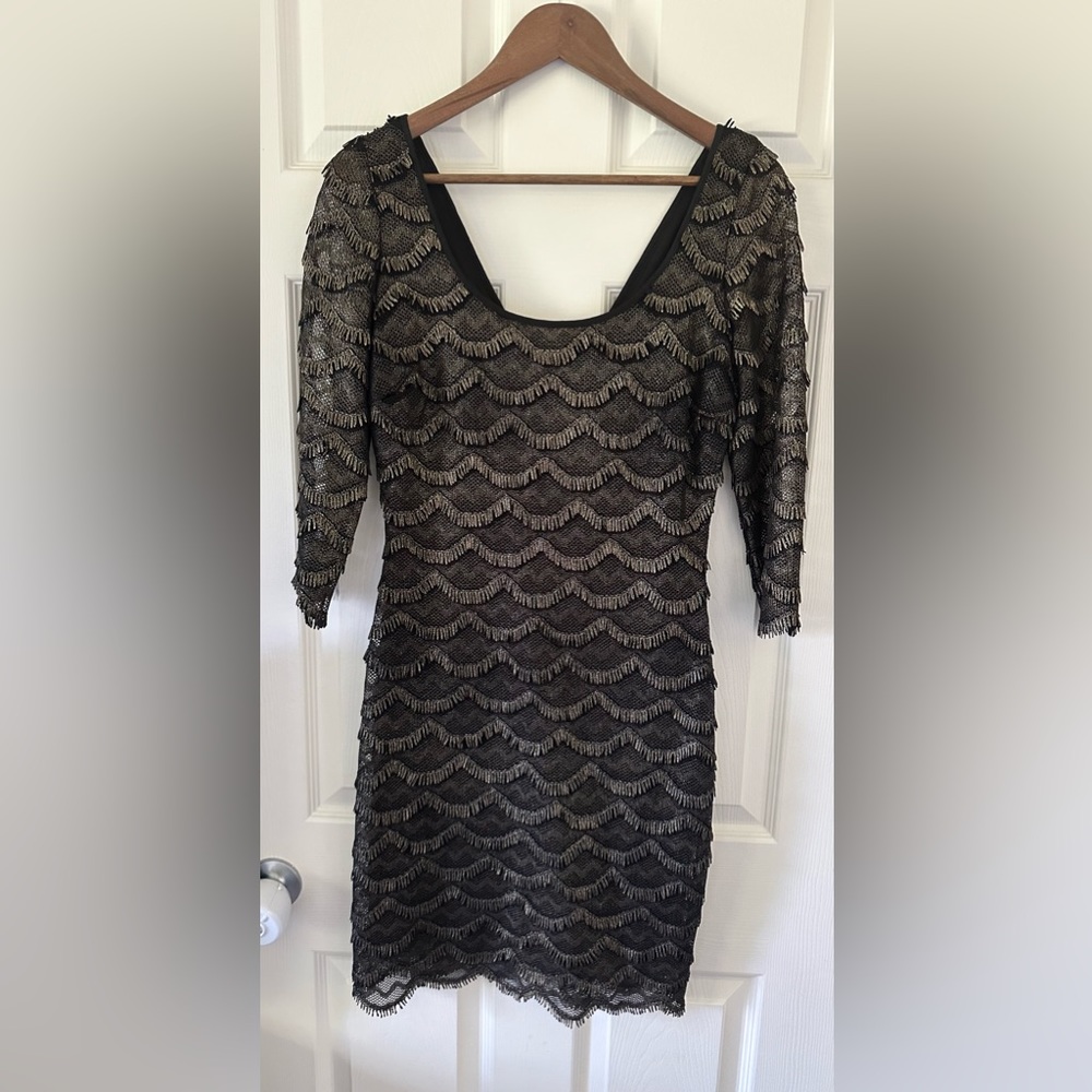 Guess Women’s Bodycon Fringe 3/4 sleeve dress- Size 8